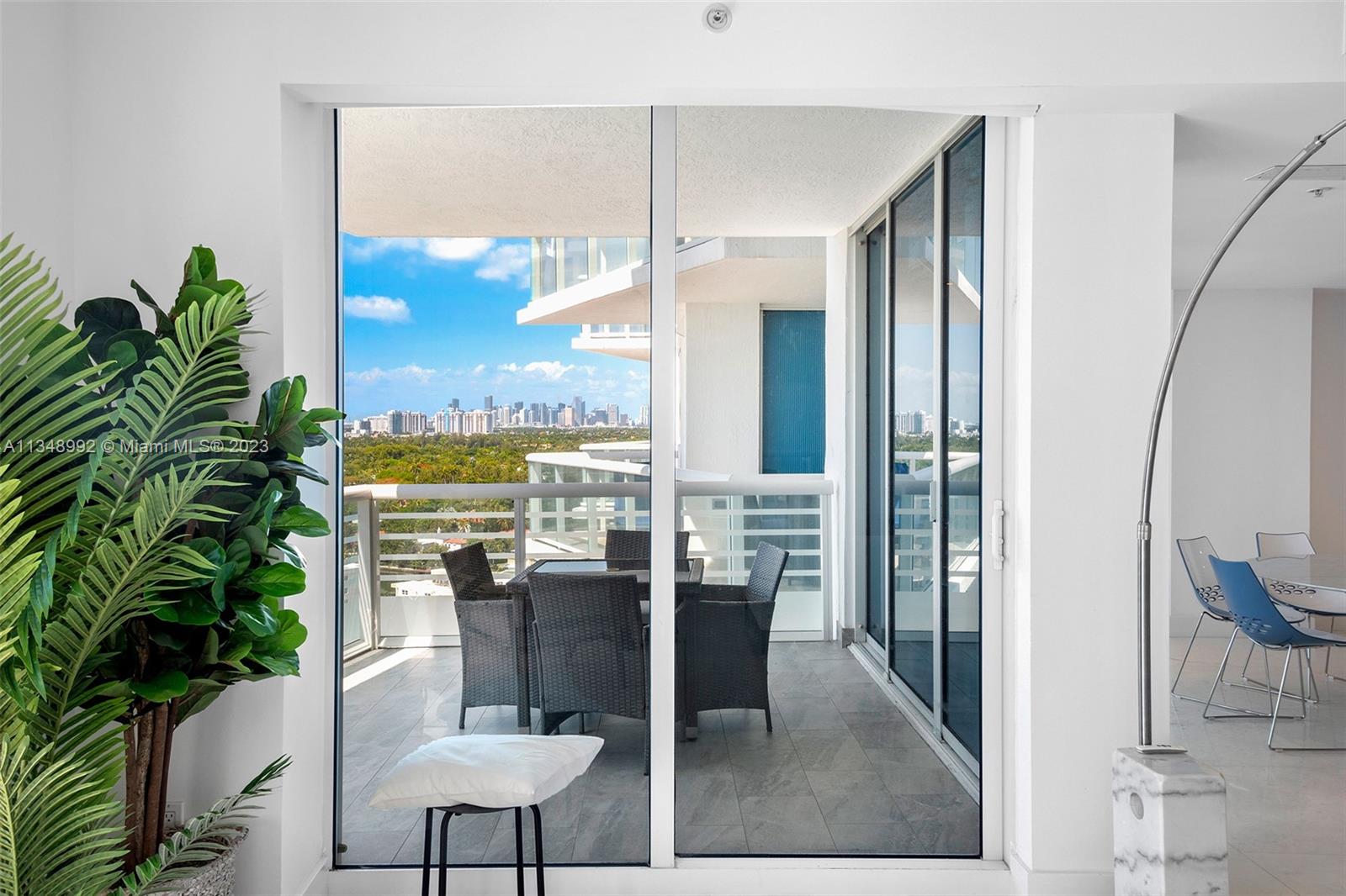 3801 SE Collins Ave #1703,Miami Beach, FL 33140