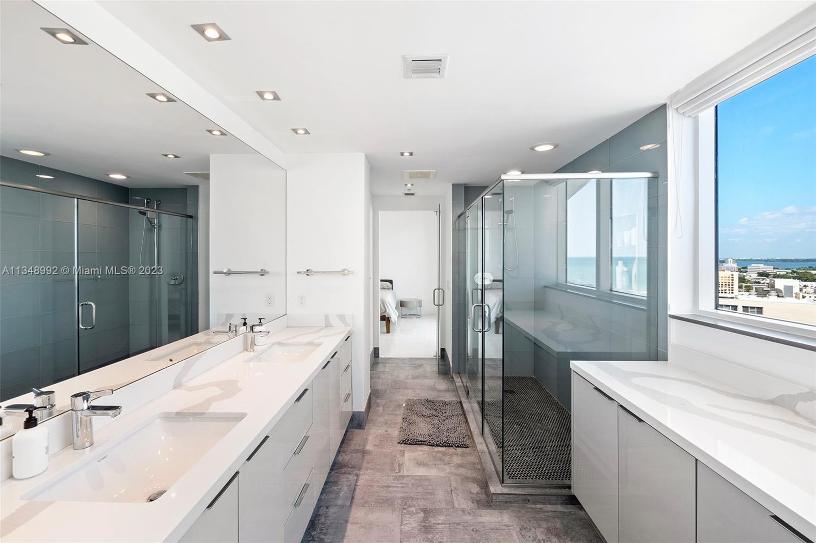 3801 SE Collins Ave #1703,Miami Beach, FL 33140