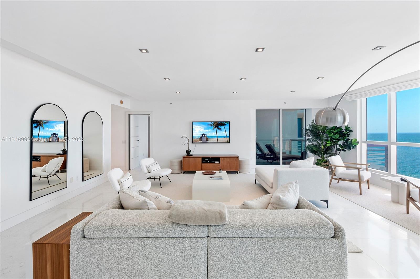 3801 SE Collins Ave #1703,Miami Beach, FL 33140