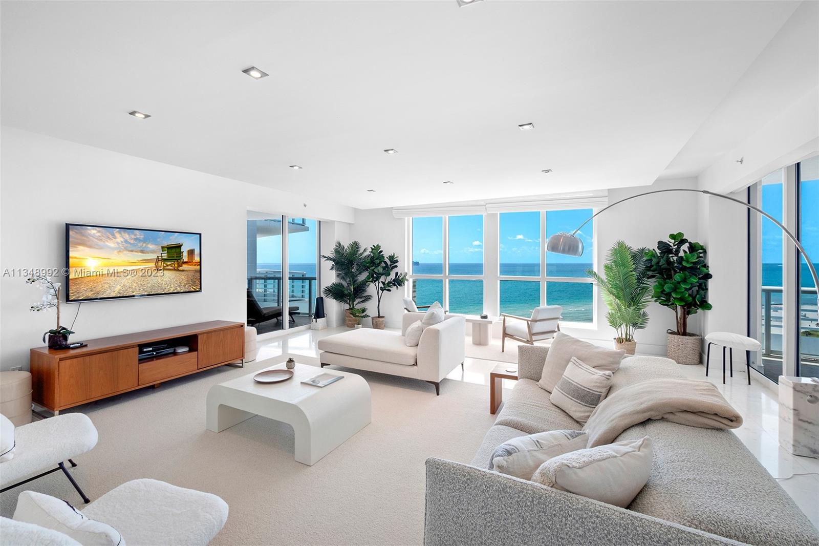 3801 SE Collins Ave #1703,Miami Beach, FL 33140