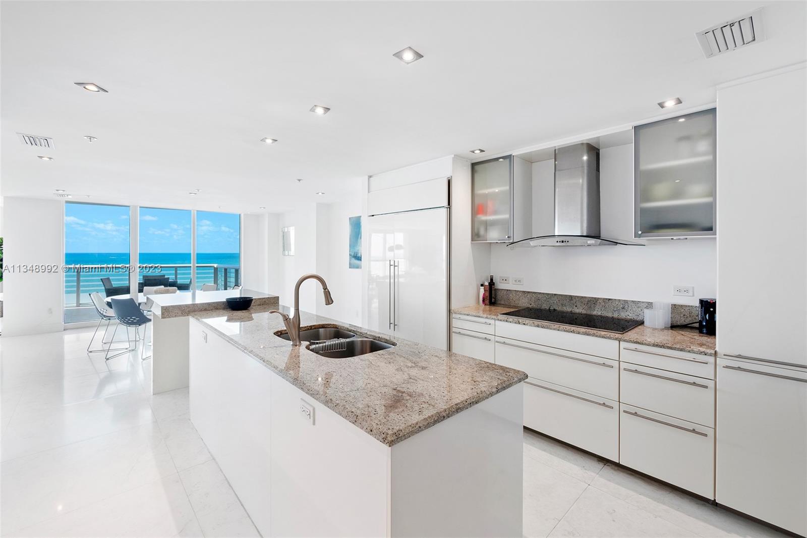 3801 SE Collins Ave #1703,Miami Beach, FL 33140