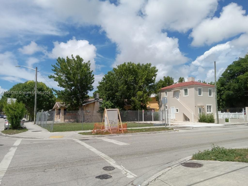 Duplex / Quad Plex / Triplex