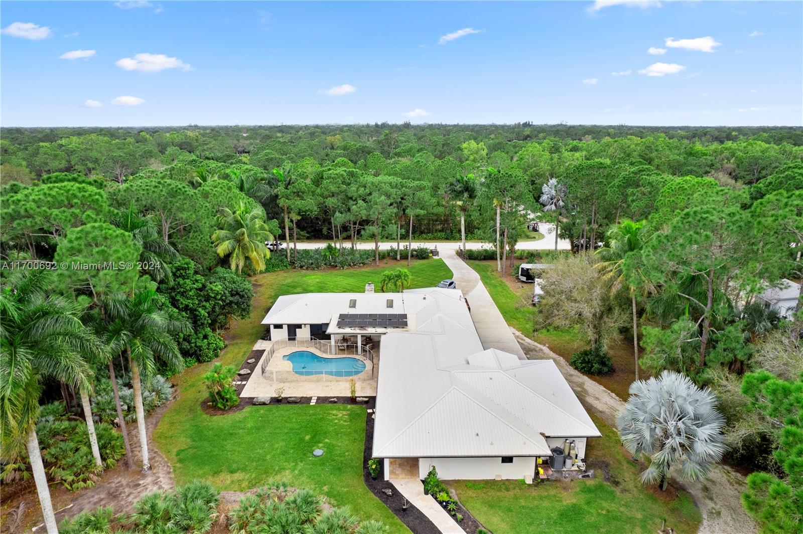 12743 N 164th Ct N Jupiter, FL 33478