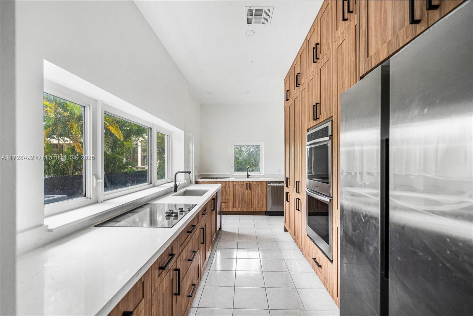 253 Bal Cross Dr Bal Harbour, FL 33154