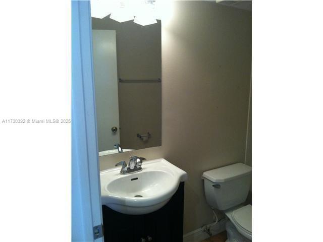 2371 NW 33rd St #702 Oakland Park, FL 33309