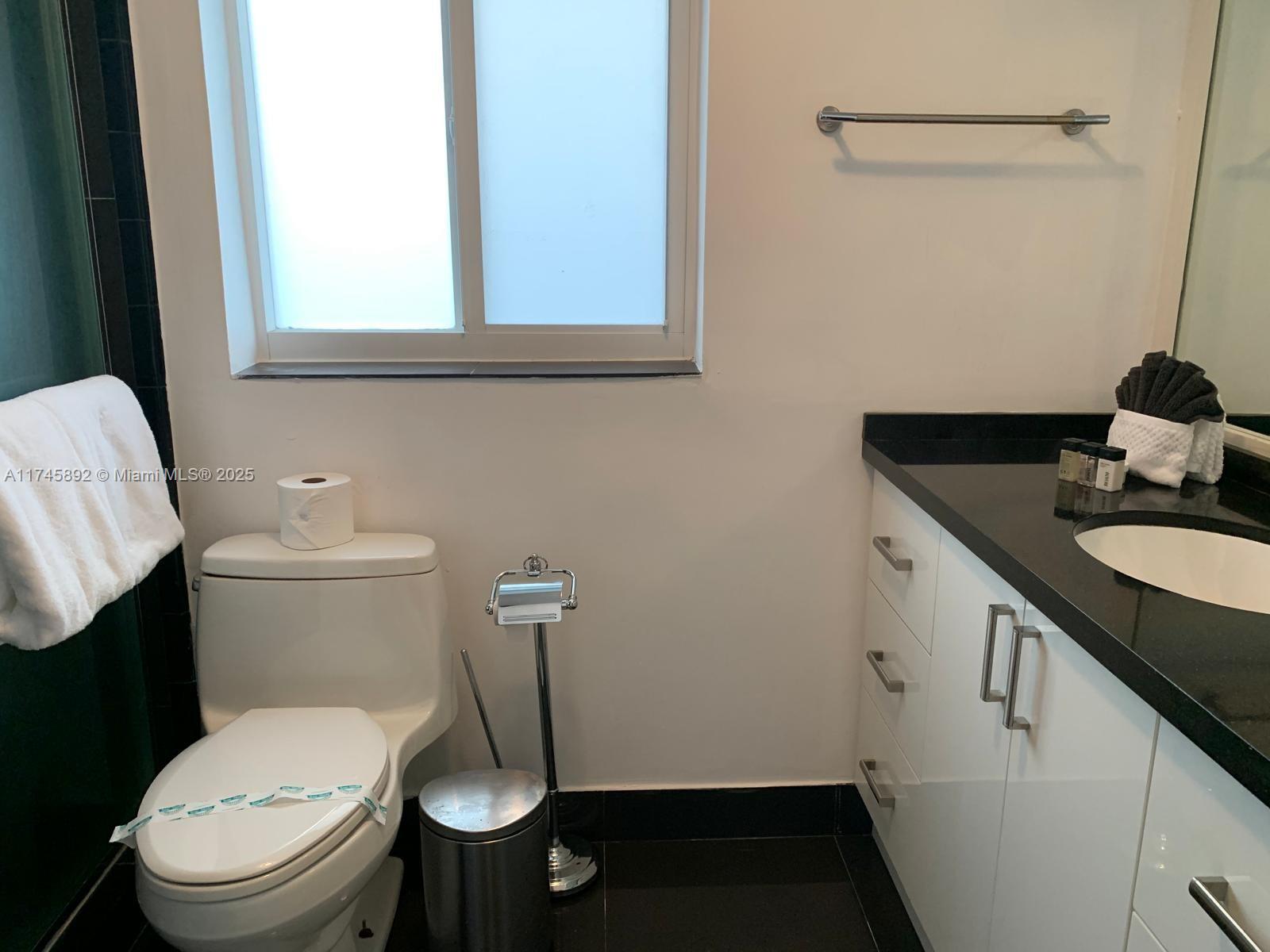 1670 Daytonia Rd Miami Beach, FL 33141