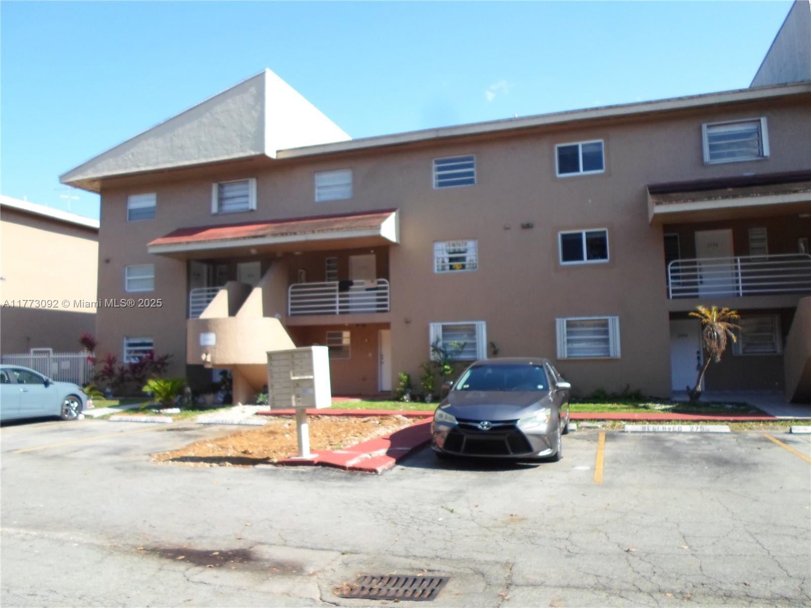 2750 W 60th St #59,Hialeah, FL 33016
