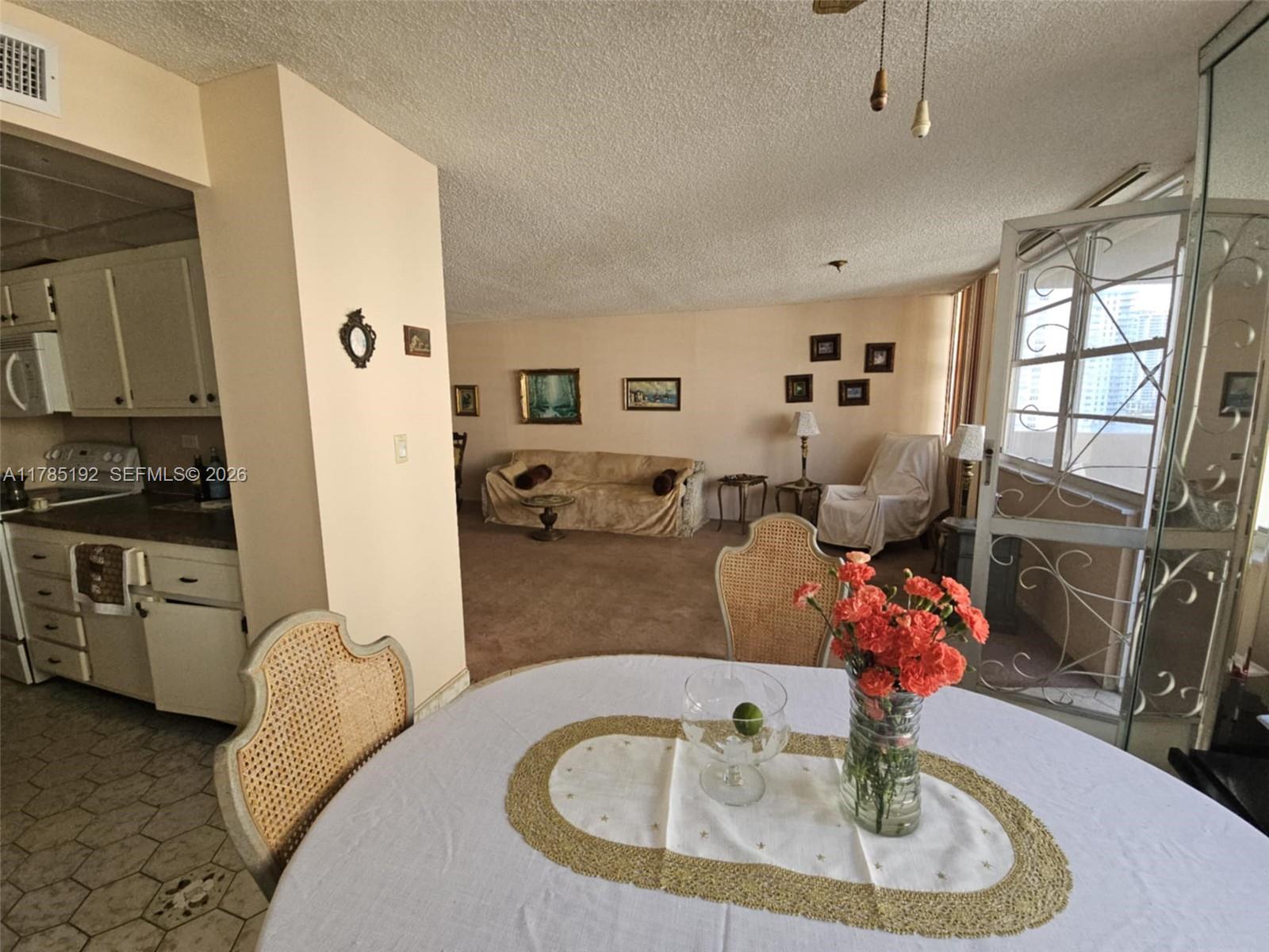 image Winston Towers 10022