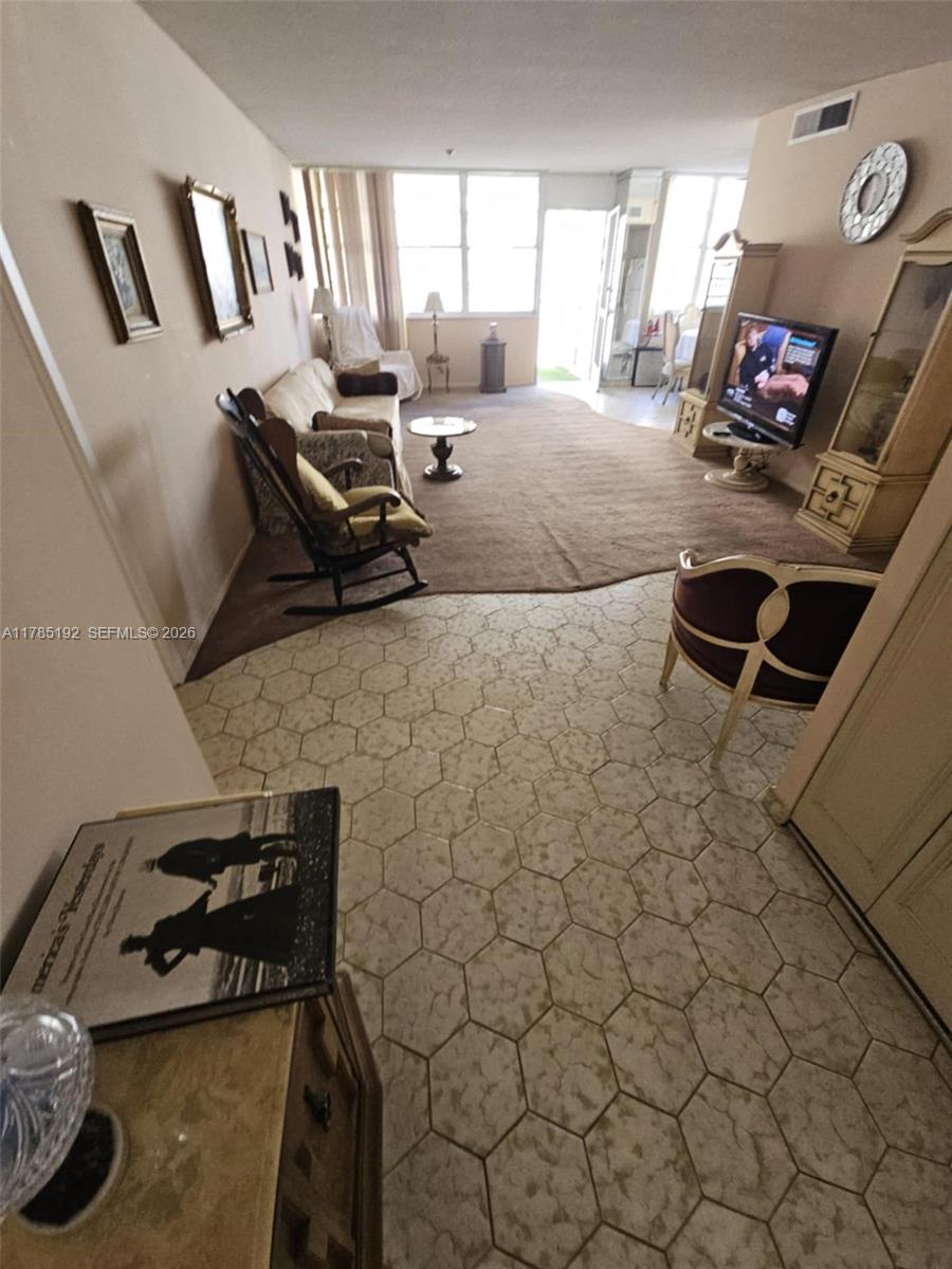 image Winston Towers 10023