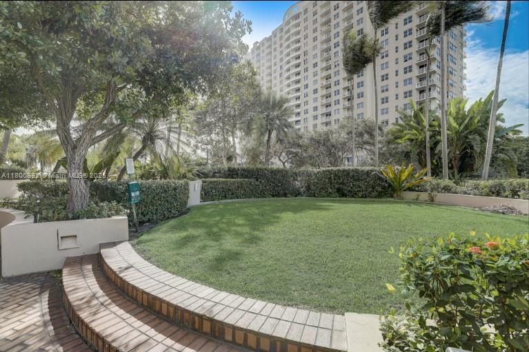 520 Brickell Key Dr #A604 Miami, FL 33131