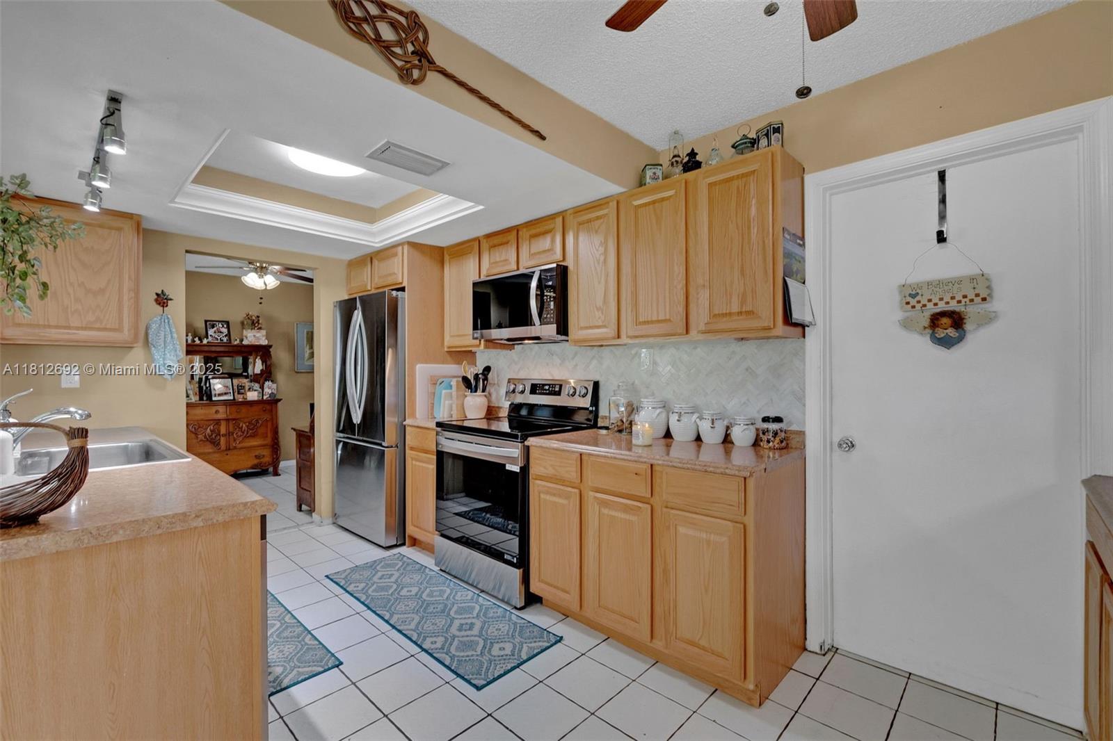 5714 NW 66th Ter,Tamarac, FL 33321