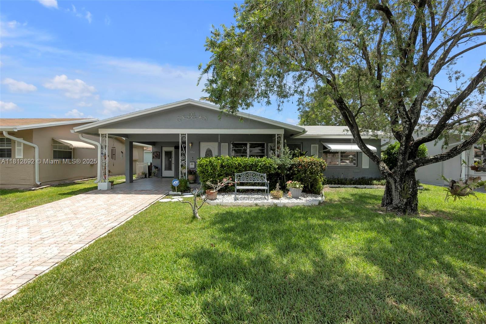 5714 NW 66th Ter,Tamarac, FL 33321