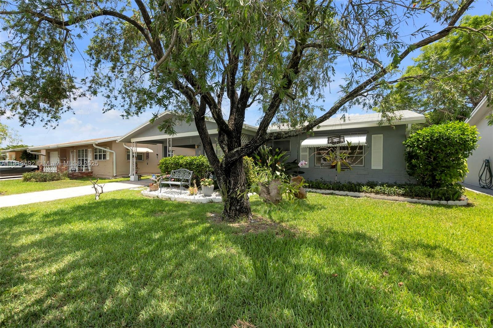 5714 NW 66th Ter,Tamarac, FL 33321