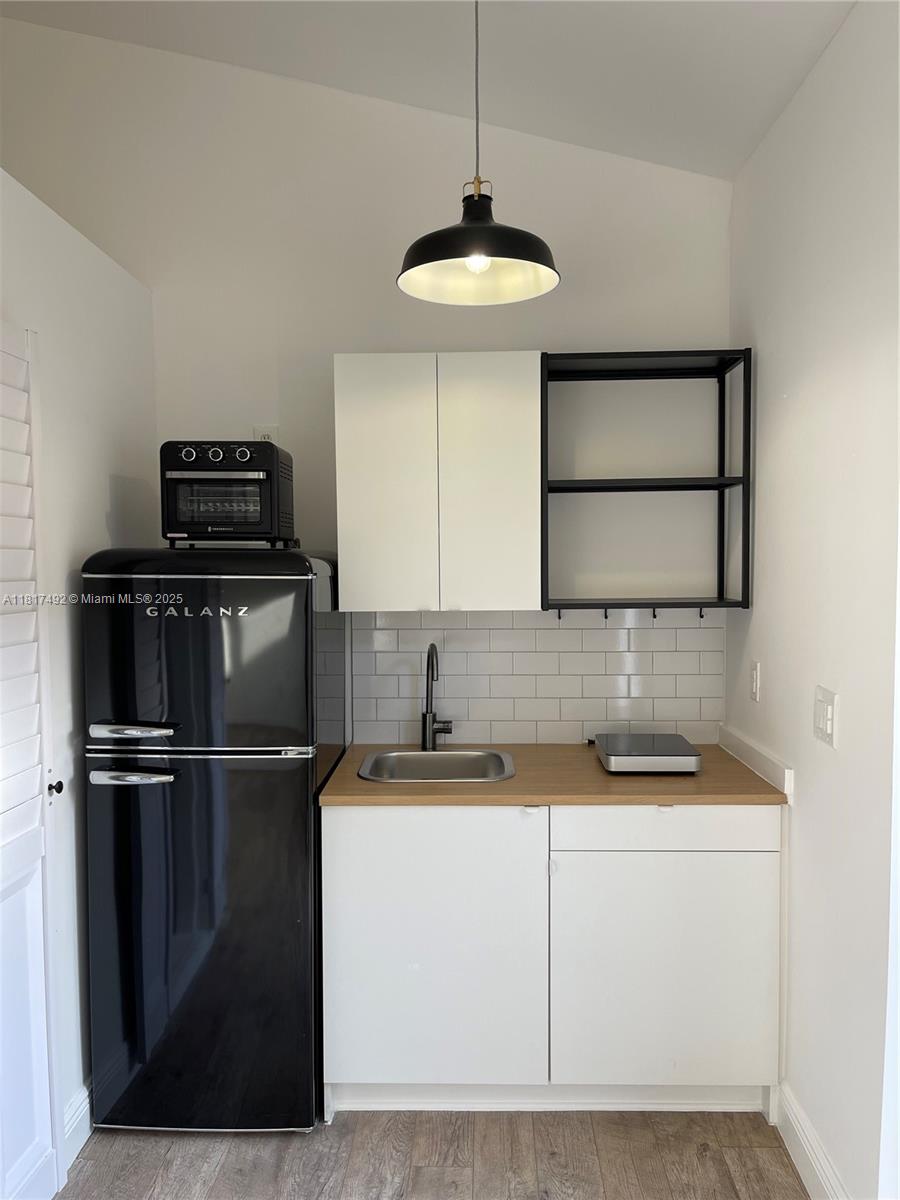 52 NW 68th St