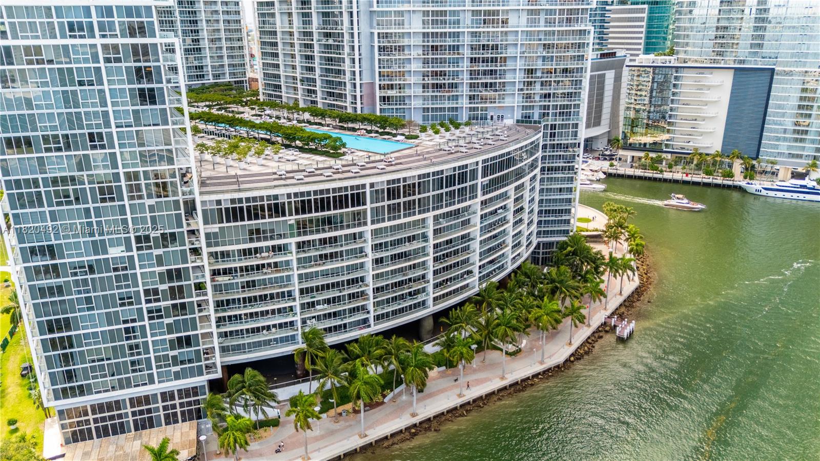 image Icon Brickell Tower 111