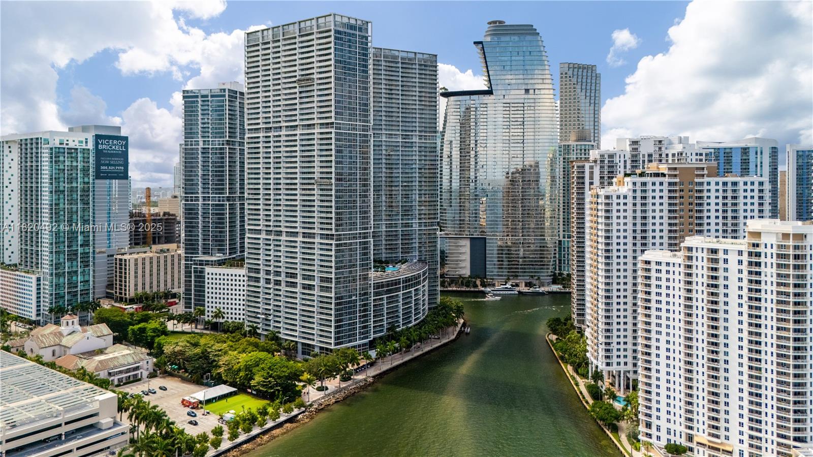 image Icon Brickell Tower 115