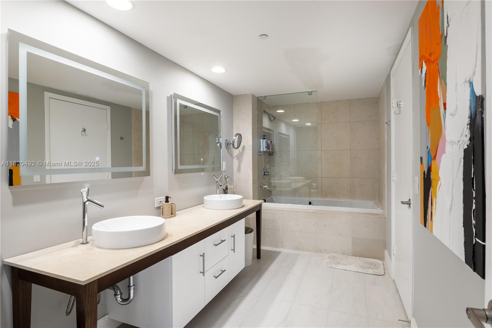 image Icon Brickell Tower 118