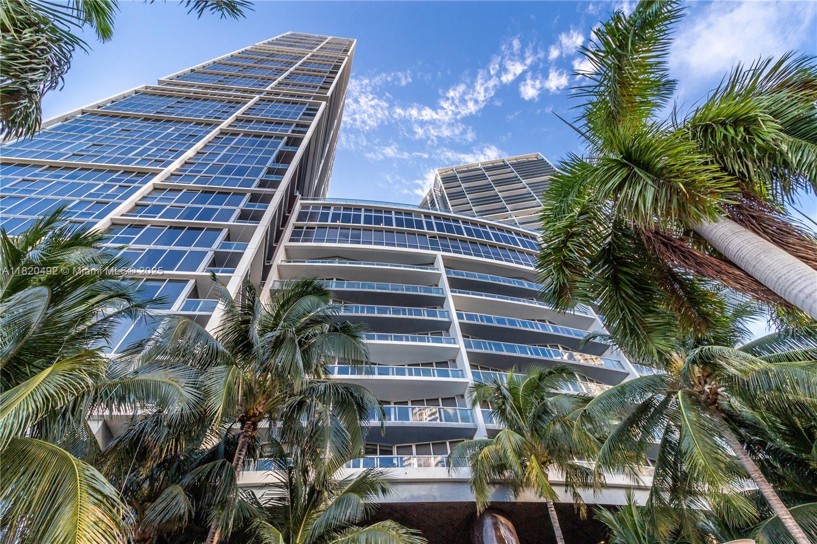 image Icon Brickell Tower 126