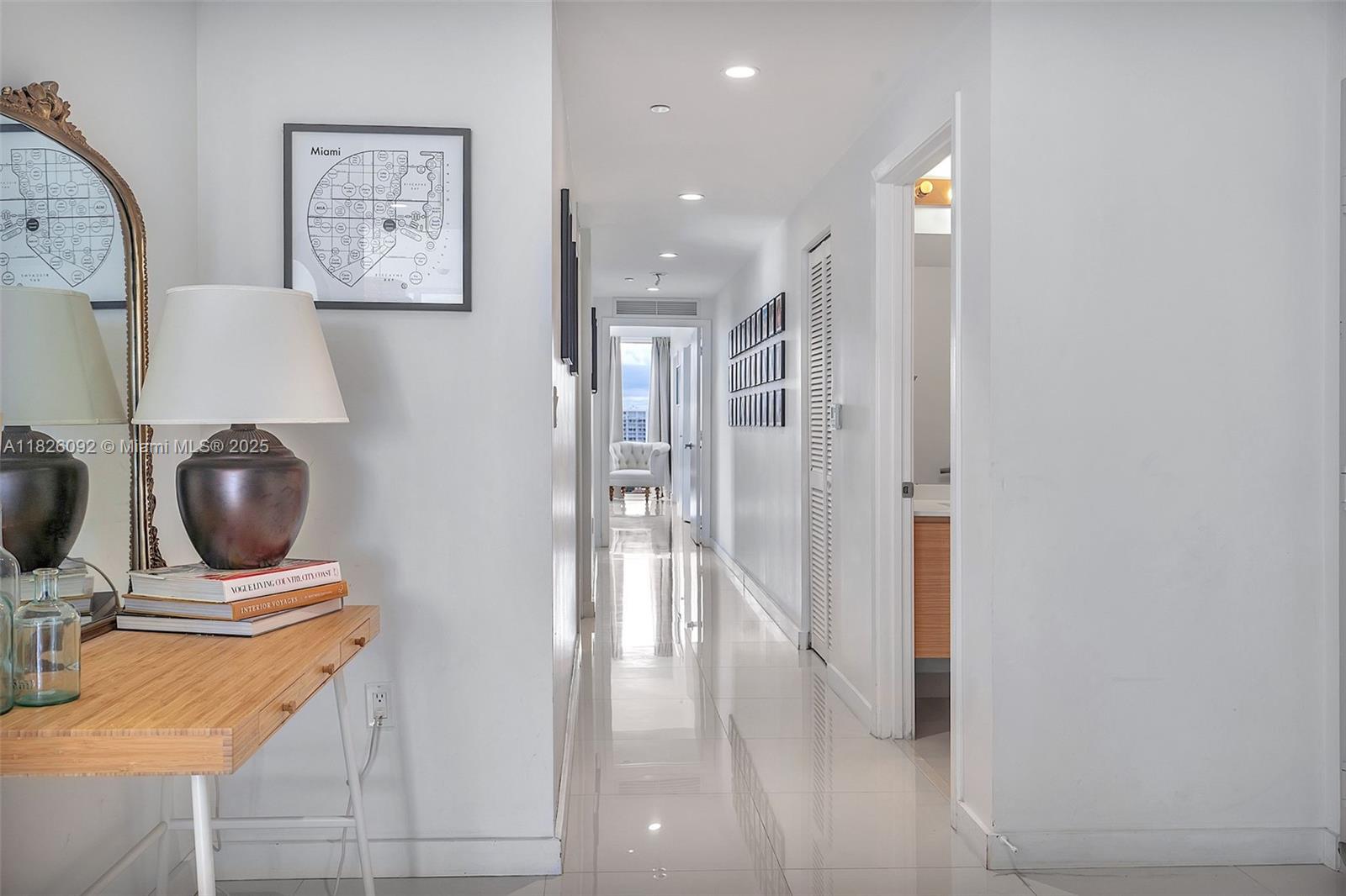 image Bay House10
