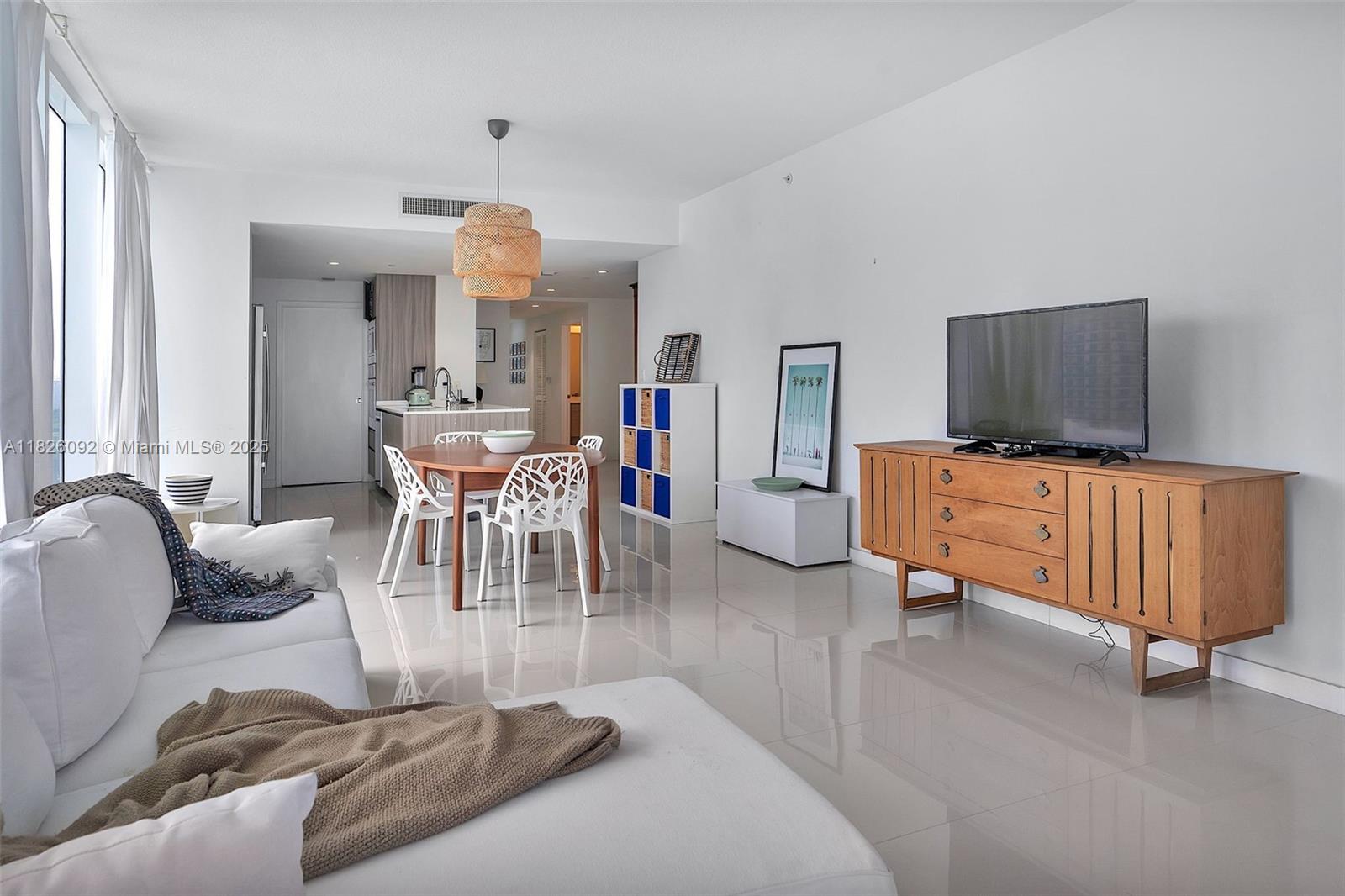 image Bay House19