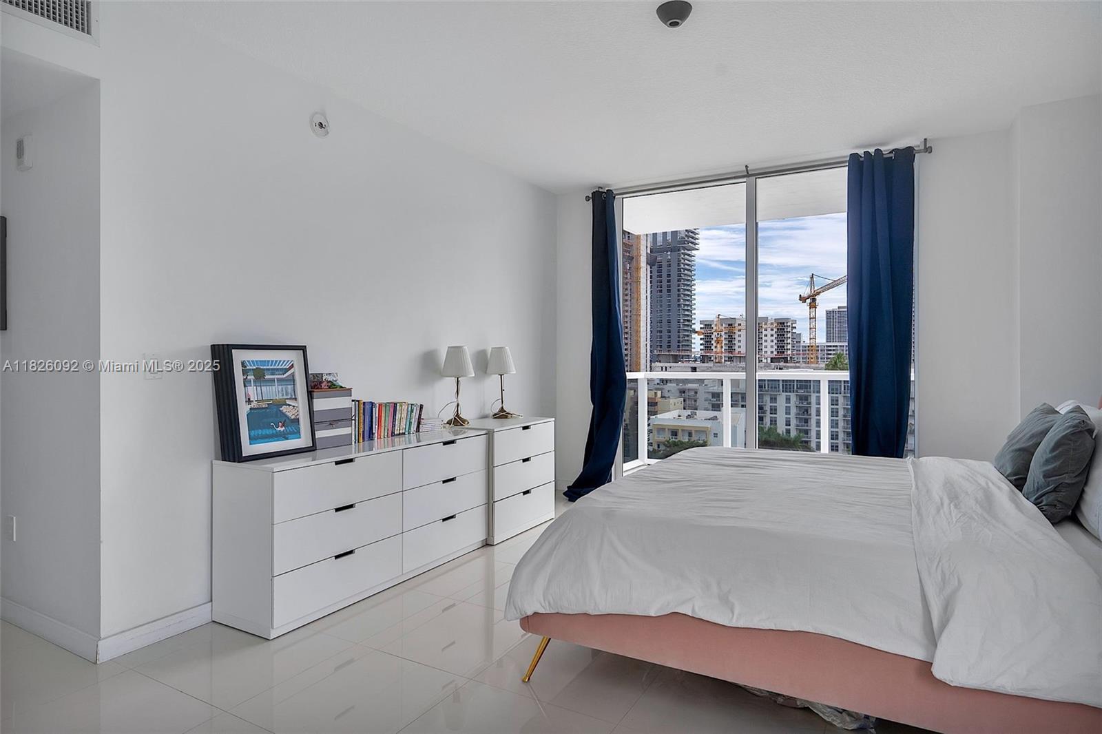 image Bay House32