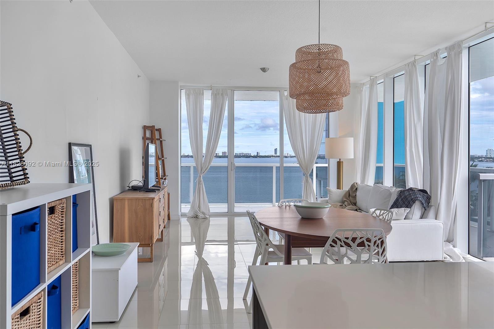 image Bay House36