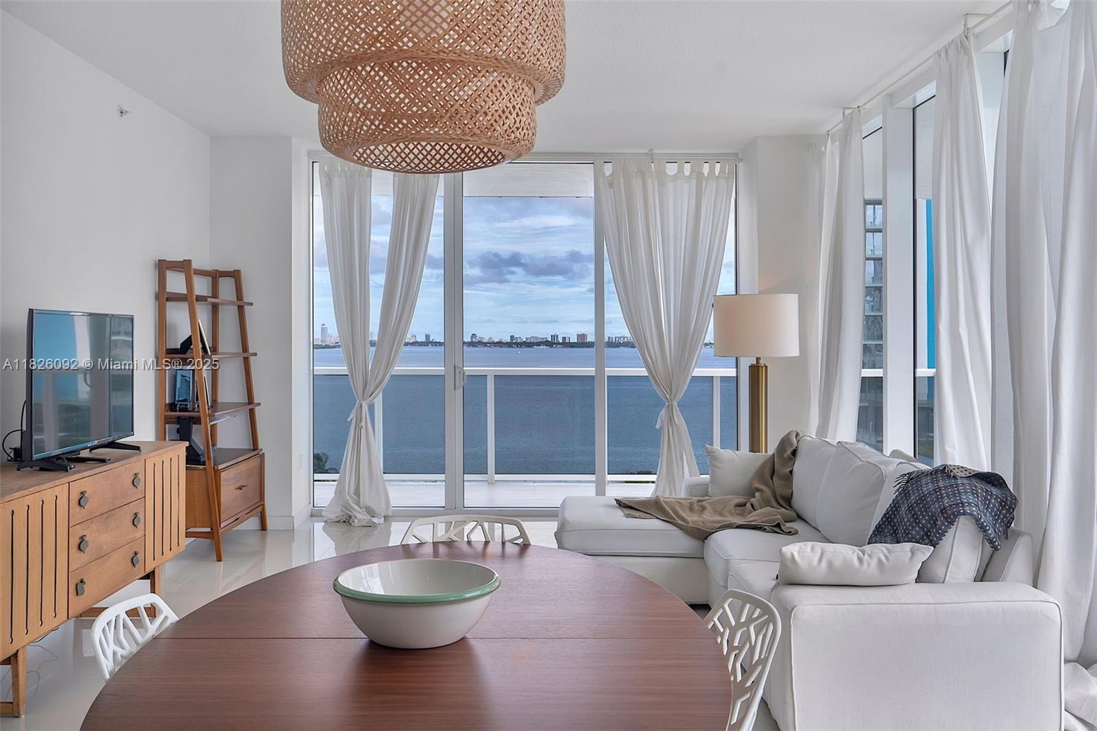 image Bay House39