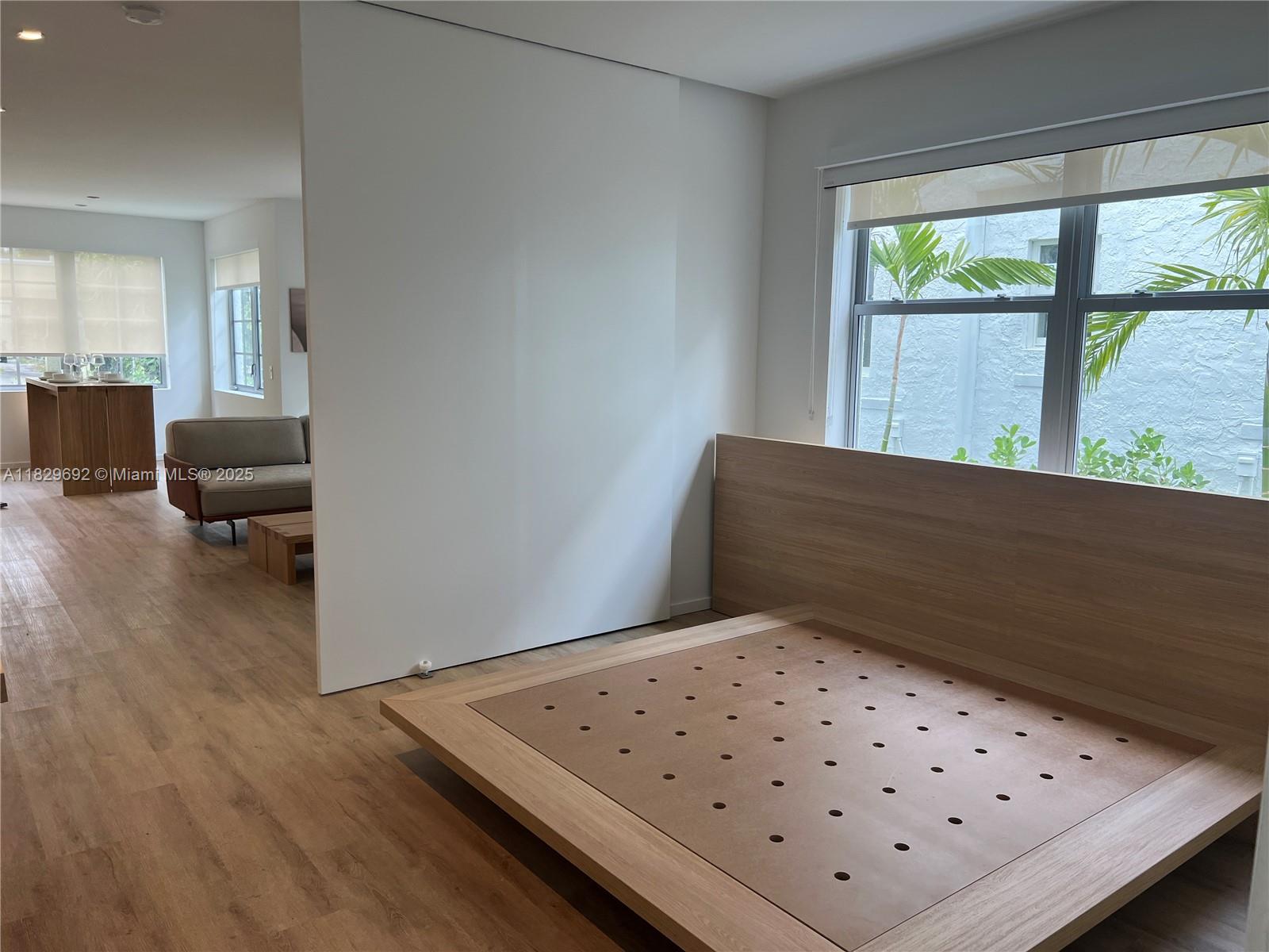 128 NE 46th St #3 Miami, FL 33137