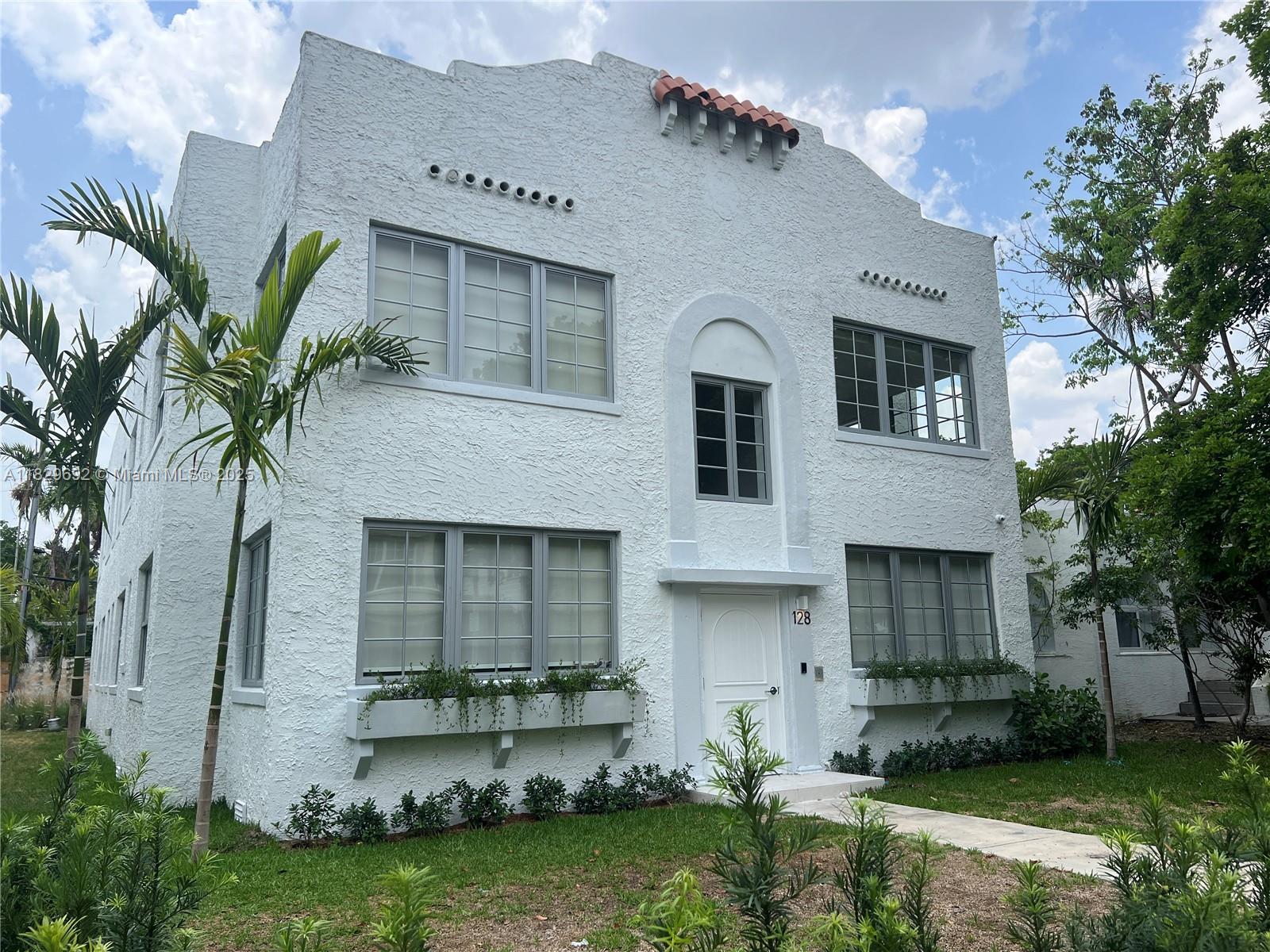 128 NE 46th St #3 Miami, FL 33137