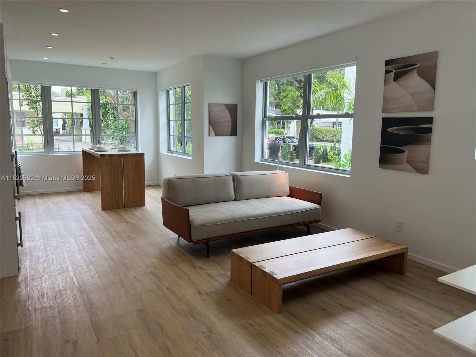 128 NE 46th St #3 Miami, FL 33137