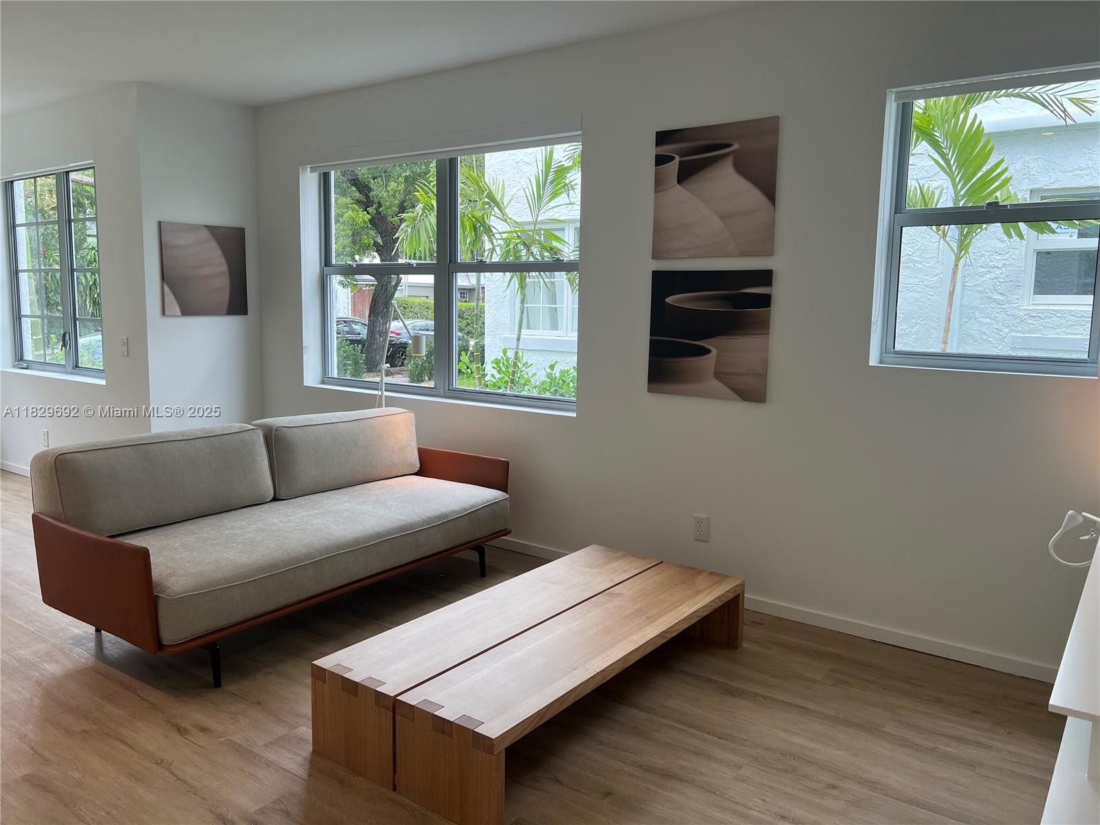 128 NE 46th St #3 Miami, FL 33137