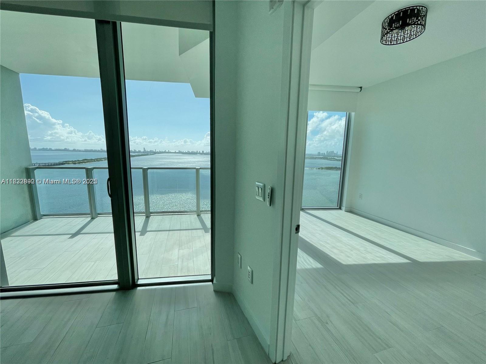 image Biscayne Beach2