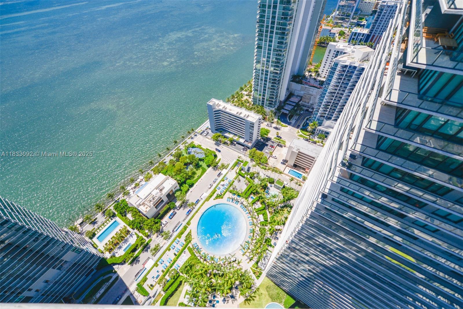 650 NE 32nd St #4301 Miami, FL 33137