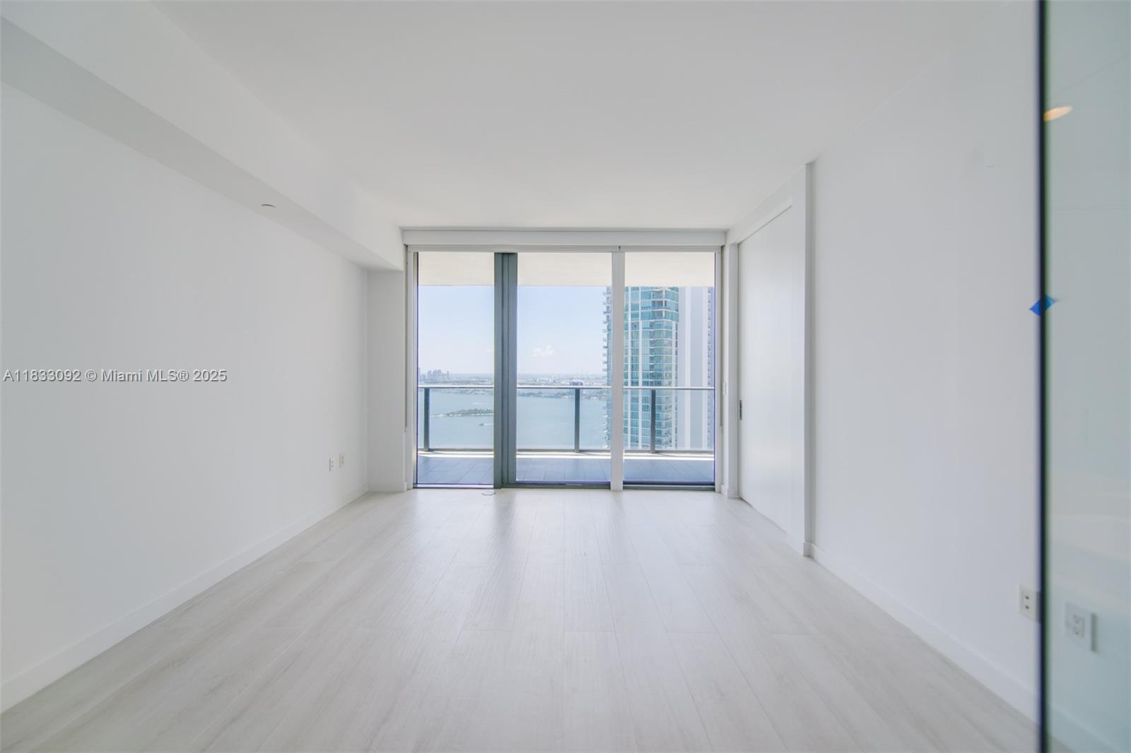 650 NE 32nd St #4301 Miami, FL 33137