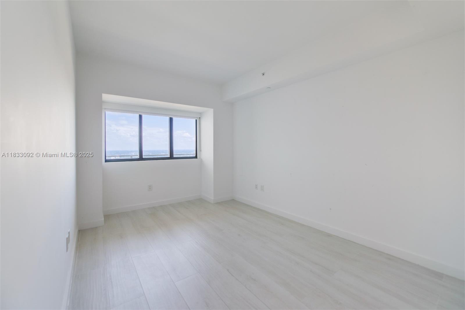 650 NE 32nd St #4301 Miami, FL 33137