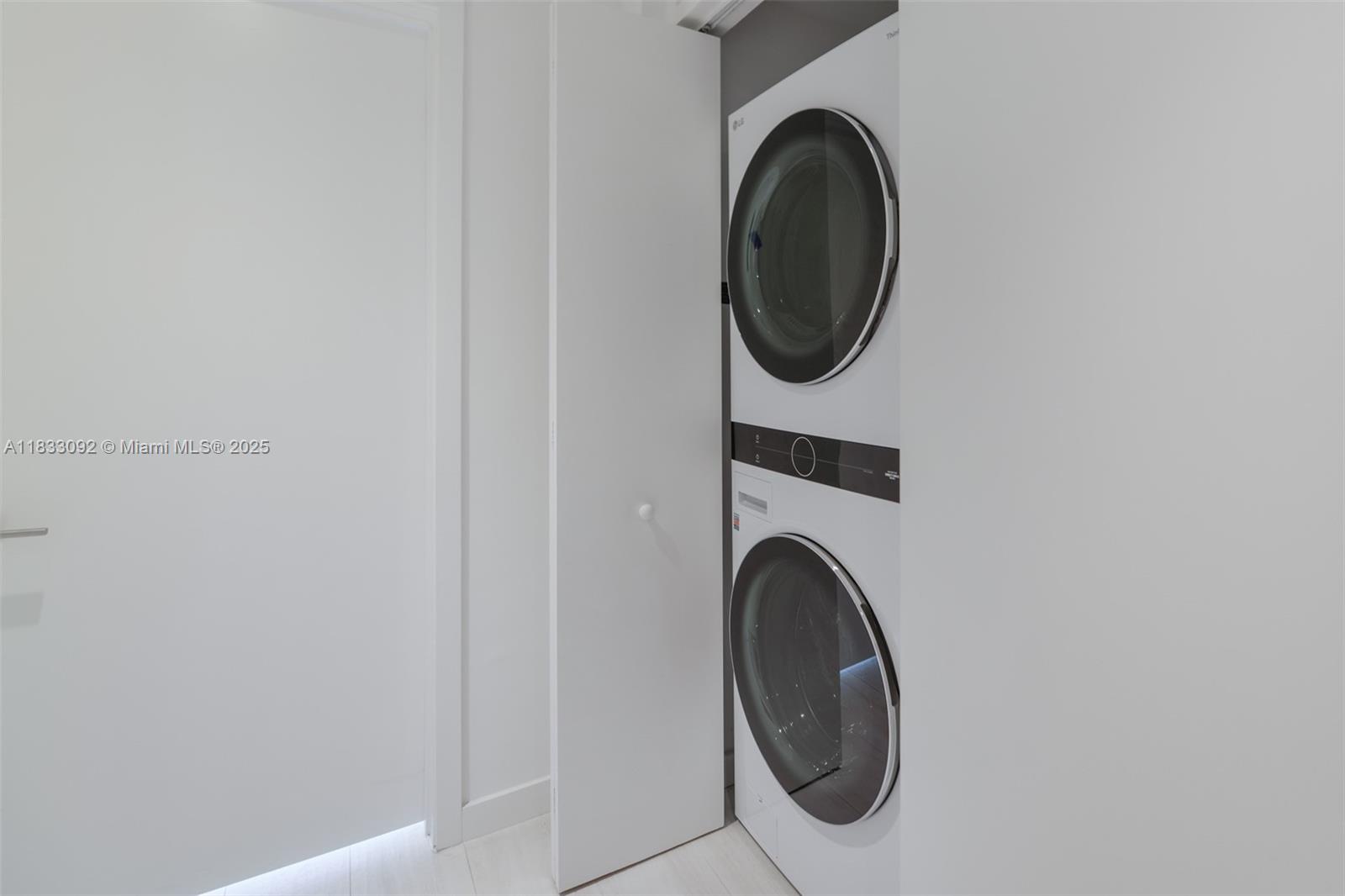 650 NE 32nd St #4301 Miami, FL 33137