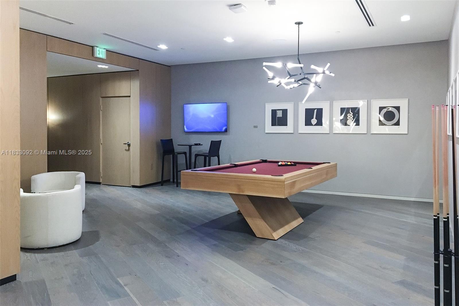 650 NE 32nd St #4301 Miami, FL 33137