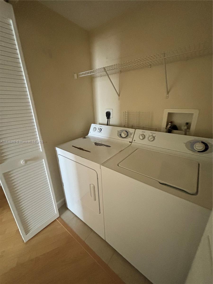 19501 W Country Clb Dr #1611 Aventura, FL 33180 19501 W Country Clb Dr #1611 Aventura, FL 33180
