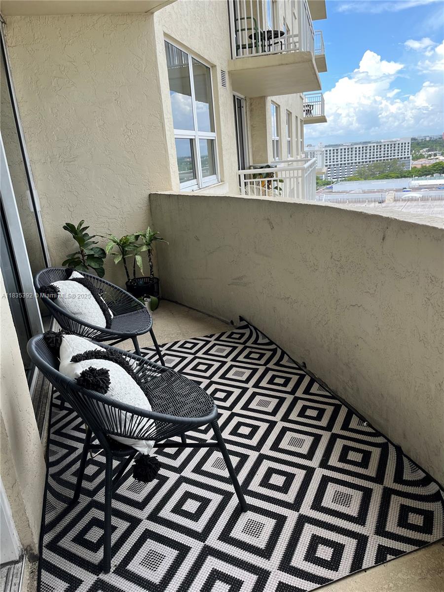 19501 W Country Clb Dr #1611 Aventura, FL 33180 19501 W Country Clb Dr #1611 Aventura, FL 33180