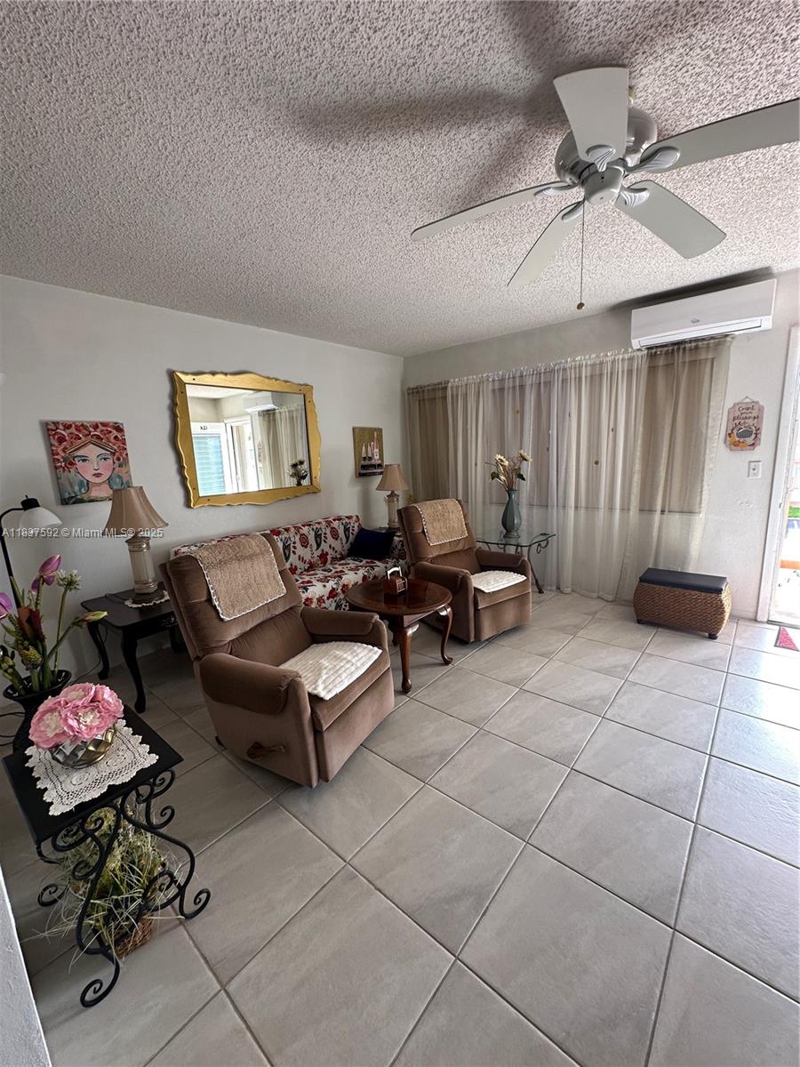 920 SW 11th Ave #12A