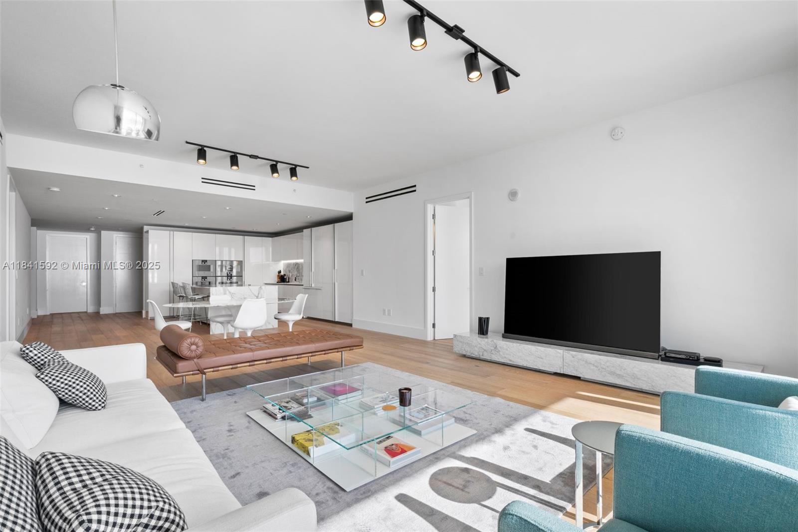 image OCEANA BAL HARBOUR CONDO5
