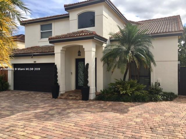 8222 NW 200th Ter