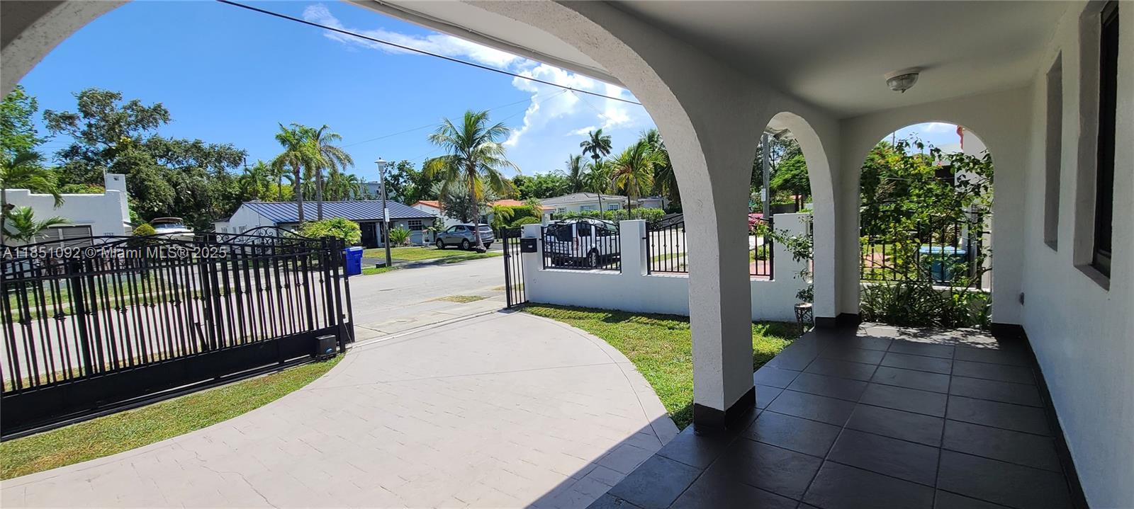 1721 SW 24th Ter Miami, FL 33145