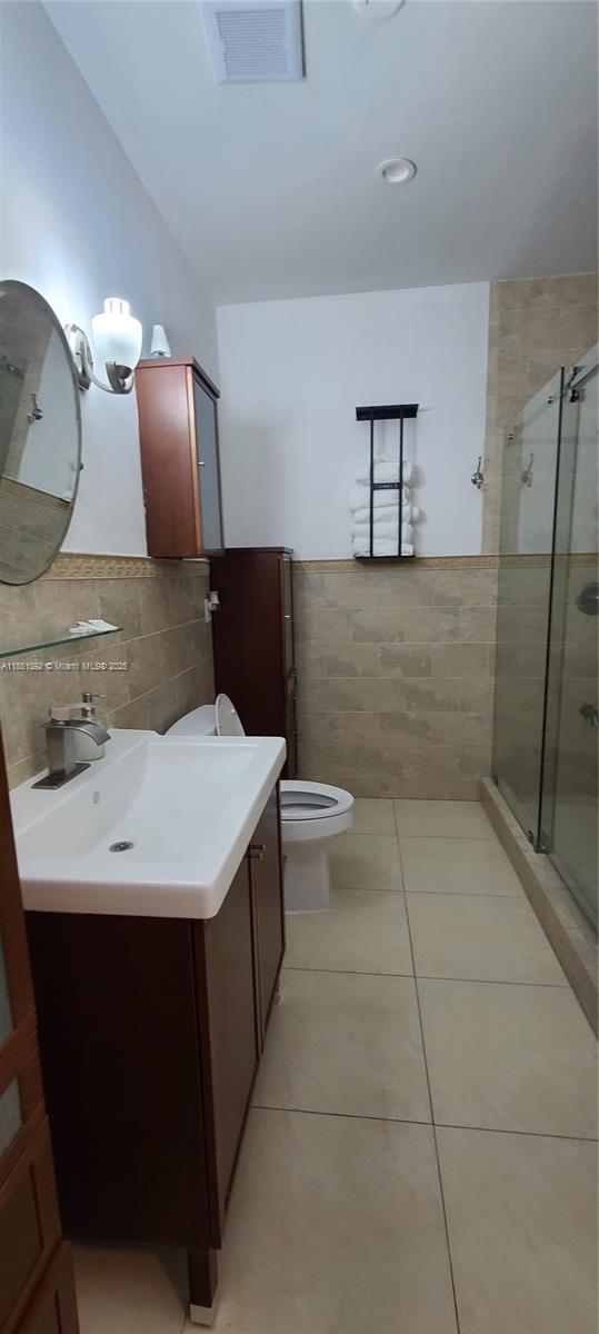 1721 SW 24th Ter Miami, FL 33145