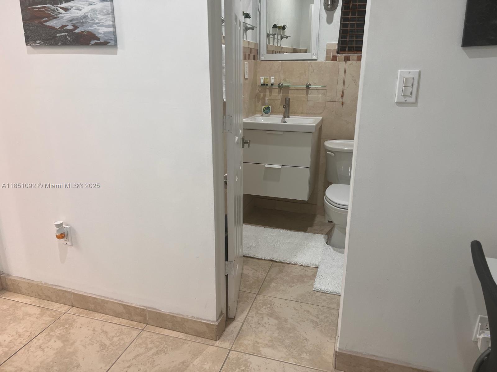 1721 SW 24th Ter Miami, FL 33145