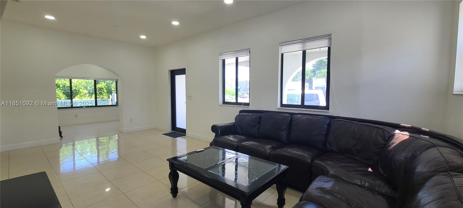 1721 SW 24th Ter Miami, FL 33145