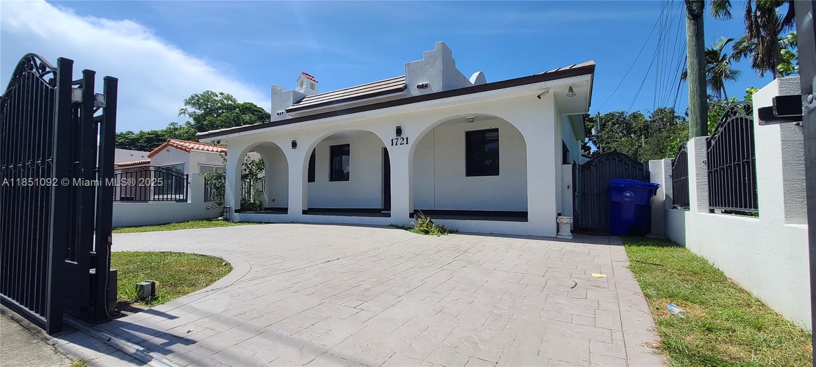 1721 SW 24th Ter Miami, FL 33145