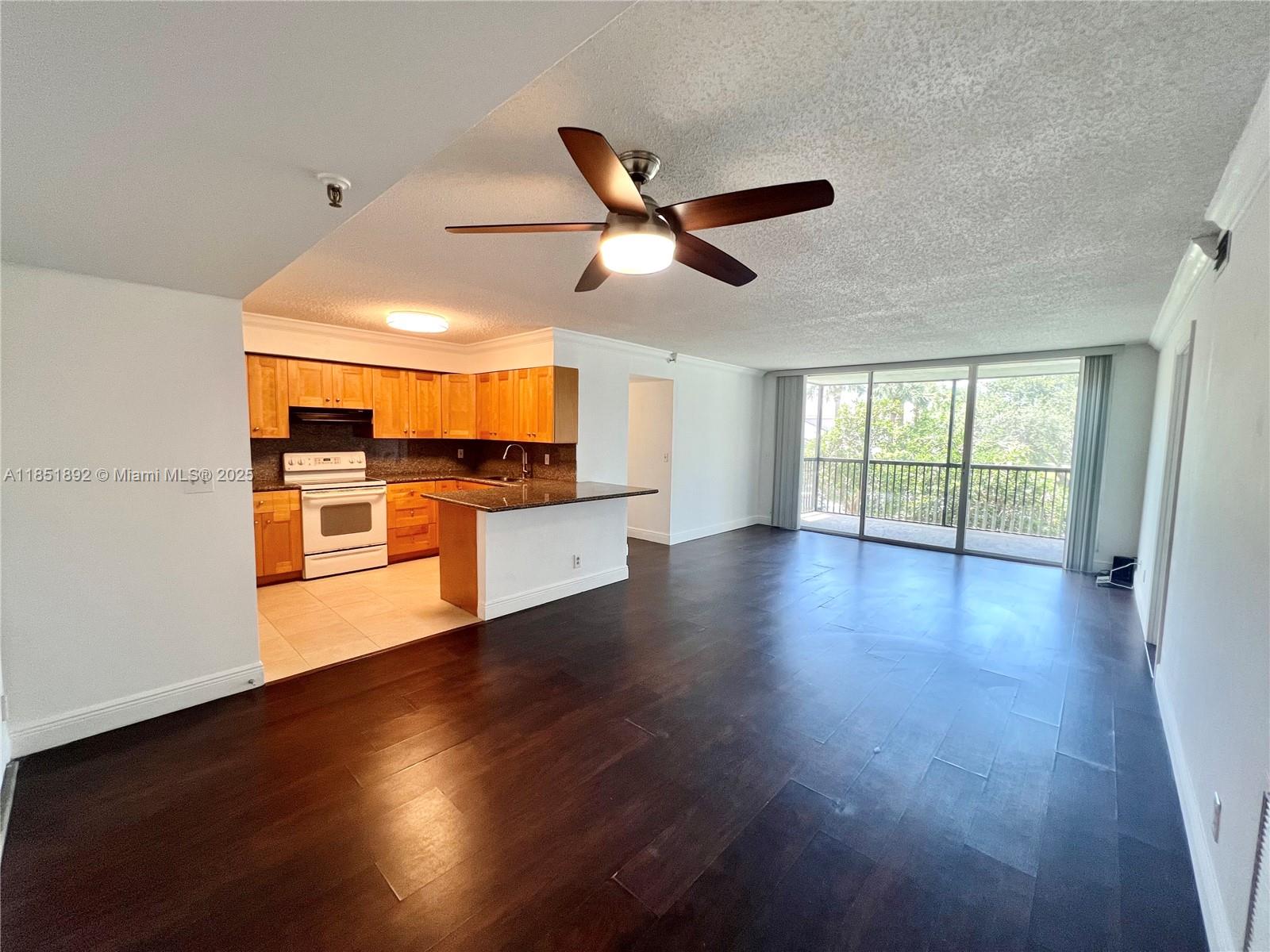 5260 NW 2nd Ave #202