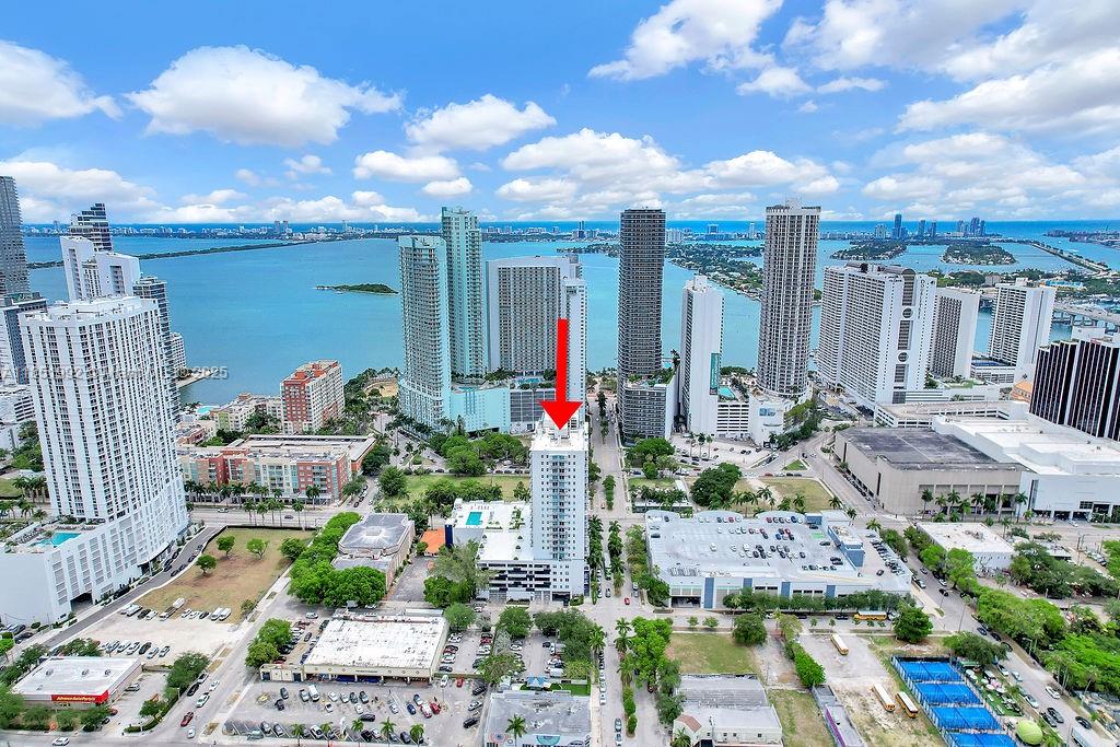 image 1800 Biscayne Plaza1