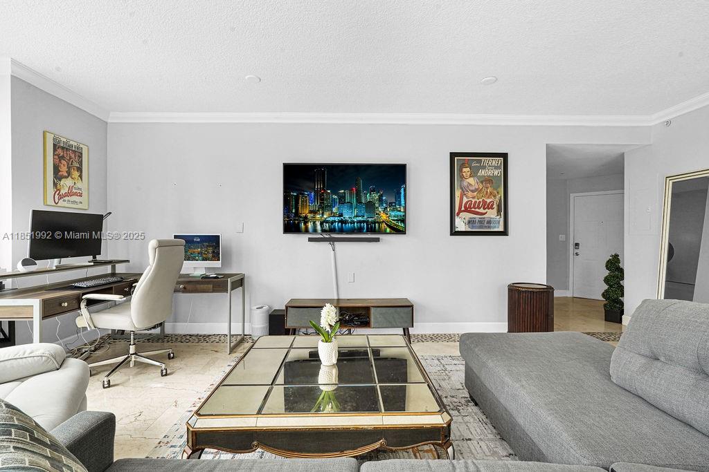 image 1800 Biscayne Plaza19
